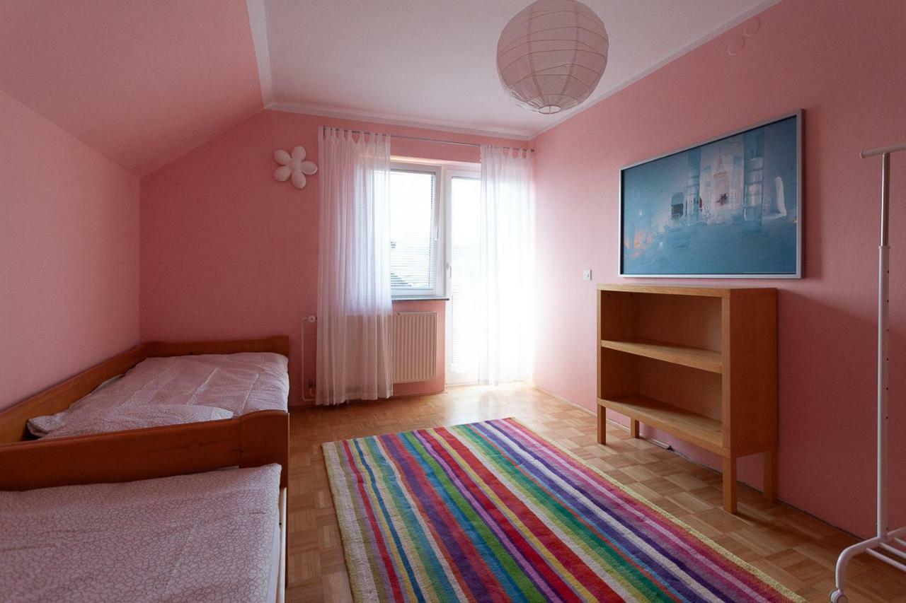 Vacation Home Sofia Zgornje Gorje Exterior foto